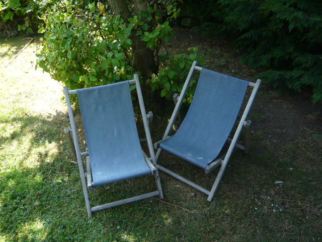 Z/SOLD -VINTAGE PAIR CHILDRENS DECK CHAIRS