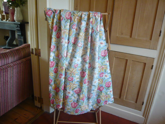 Z/SOLD - VINTAGE LAURA ASHLEY CURTAINS IN TULIP PRINT FABRIC
