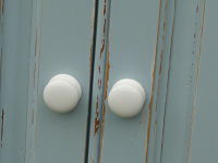 SHABBY CHIC CUPBOARD