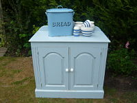 SHABBY CHIC CUPBOARD